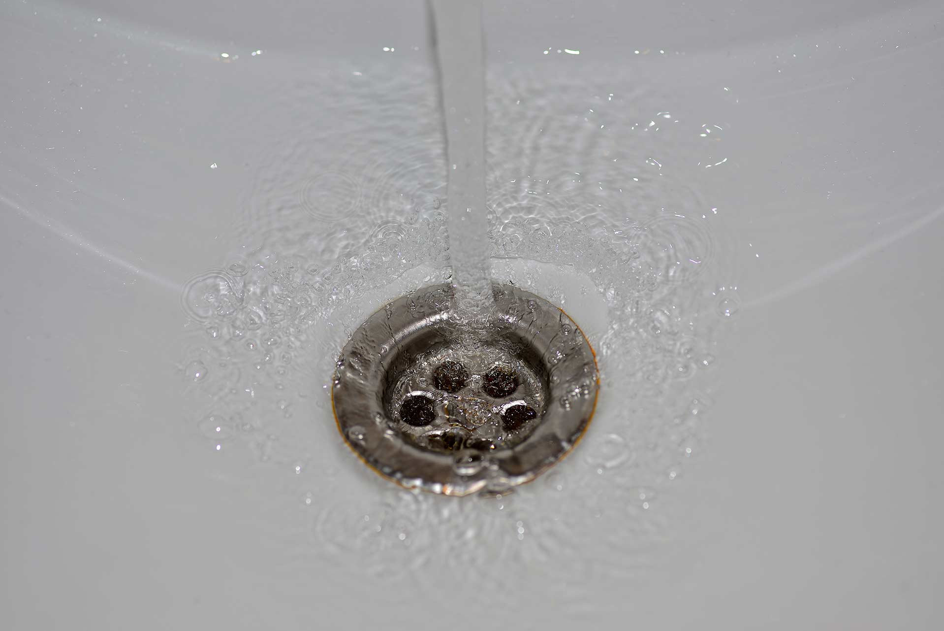 A2B Drains provides services to unblock blocked sinks and drains for properties in Kempston.